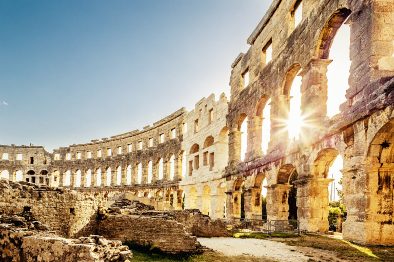 amphitheater-pulacroatia-landmark