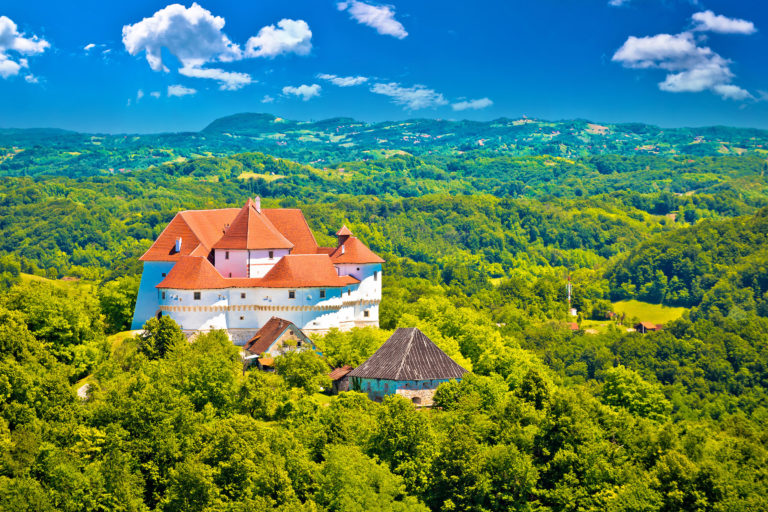 idyllic-green-landscape-of-zagorje-region-with-veliki-tabor-castle-northern-croatia