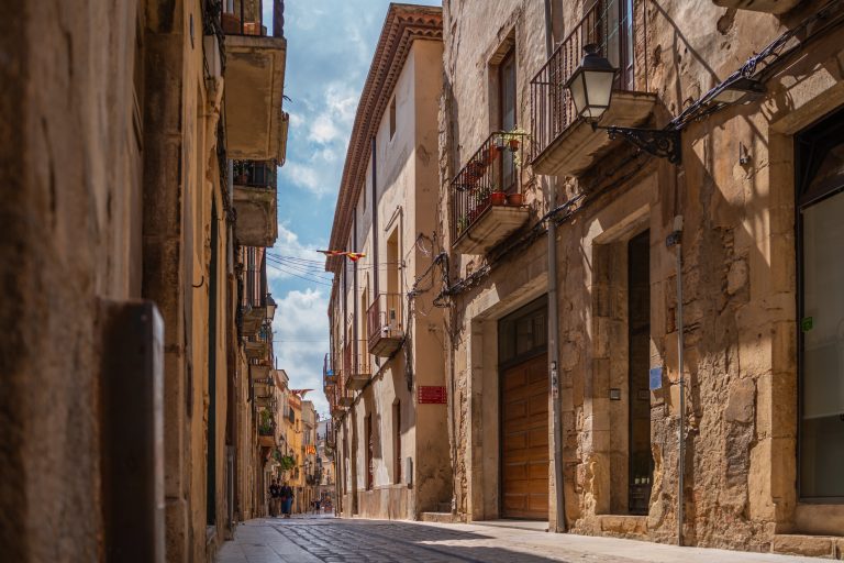 old-street-with-people-in-the-historic-quarter-of-the-antique-spanish-village-montblanc-2
