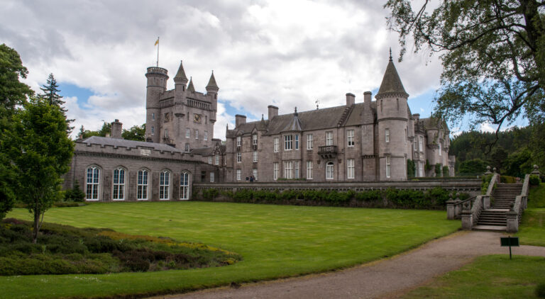 balmoral-castle-in-scotland-the-queens-summer-residence-2