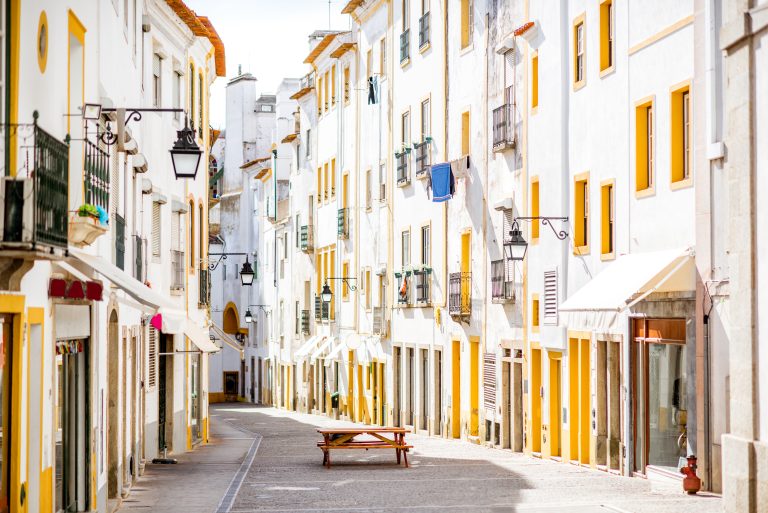 evora-old-town-in-portugal-2